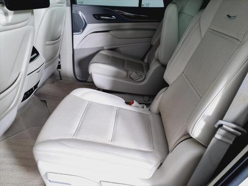 2022 Cadillac Escalade Premium Luxury Platinum