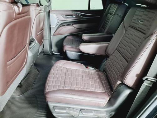 2022 Cadillac Escalade Sport Platinum