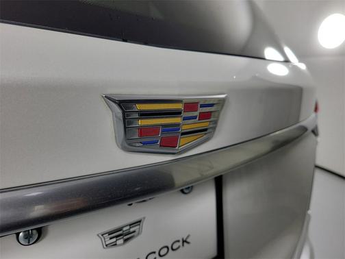 2023 Cadillac XT6 Premium Luxury FWD