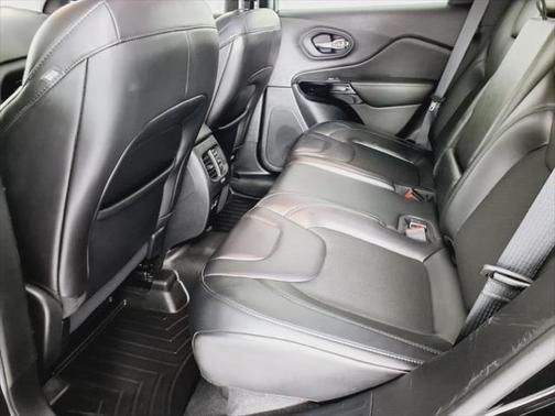 2021 Jeep Cherokee Altitude