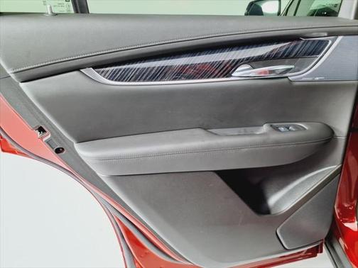 2024 Cadillac XT6 Premium Luxury FWD
