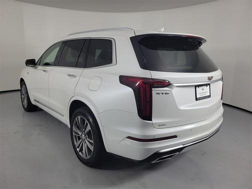 2023 Cadillac XT6 Premium Luxury AWD