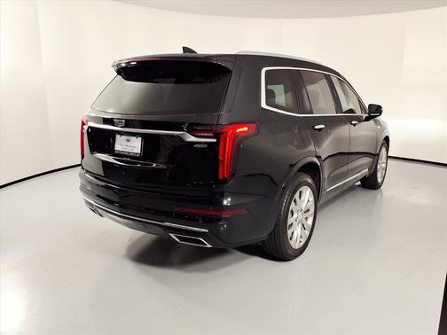 2024 Cadillac XT6 Premium Luxury FWD