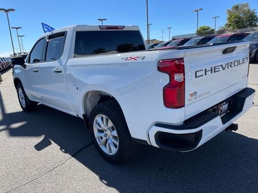 2023 Chevrolet Silverado 1500 CUSTOM