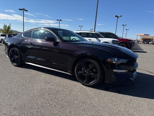 2022 Ford Mustang ECOBOOST