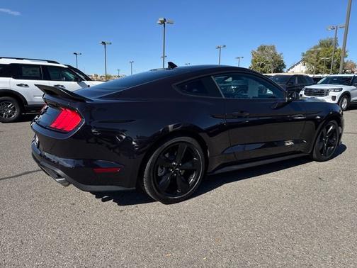 2022 Ford Mustang ECOBOOST