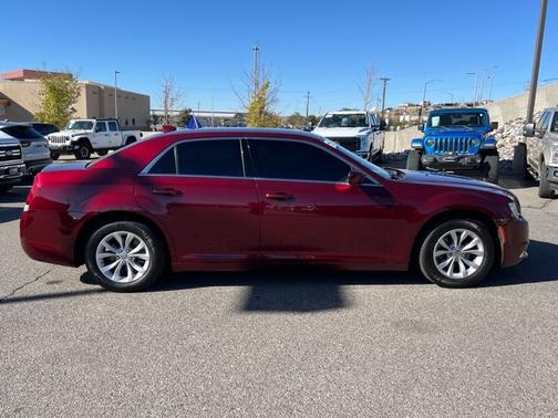2023 Chrysler 300 TOURING