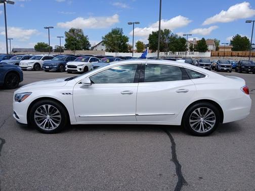 2019 Buick LaCrosse ESSENCE