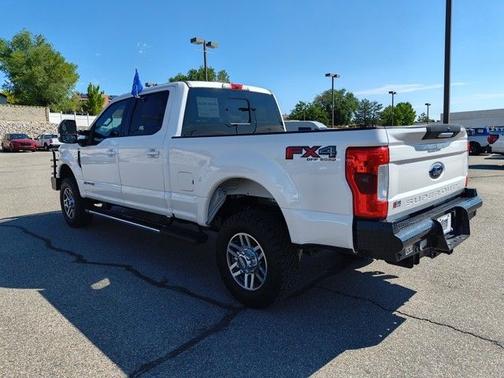 2017 Ford F-350 LARIAT SUPER DUTY
