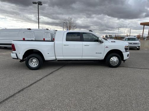 2025 RAM 3500 LARAMIE