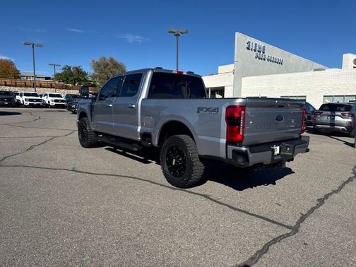 2024 Ford F-350 LARIAT SUPER DUTY