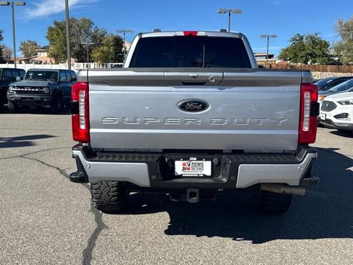 2024 Ford F-350 LARIAT SUPER DUTY