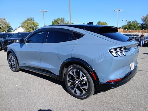 2023 Ford Mustang Mach-E PREMIUM