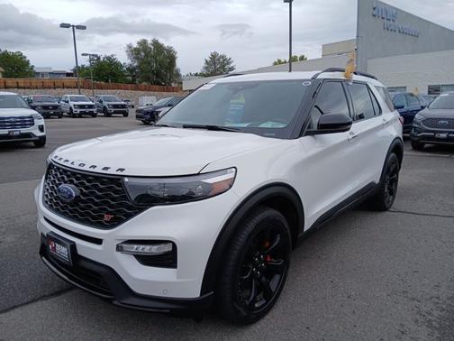 2022 Ford Explorer ST