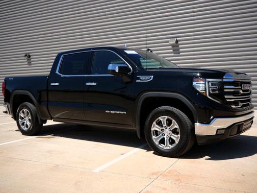 Onyx Black 2025 GMC Sierra 1500 SLT