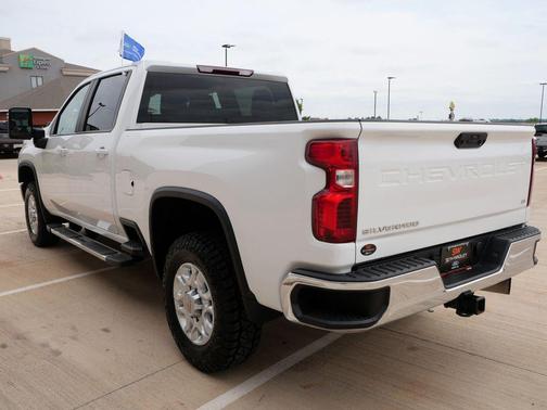 Summit White 2023 Chevrolet Silverado 2500 LT