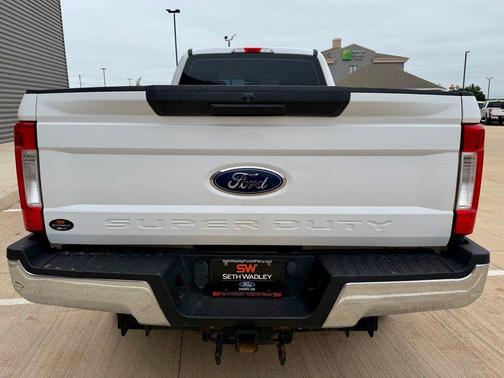 Oxford White 2019 Ford F-250 XL
