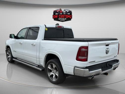 Bright White Clearcoat 2020 RAM 1500 Laramie