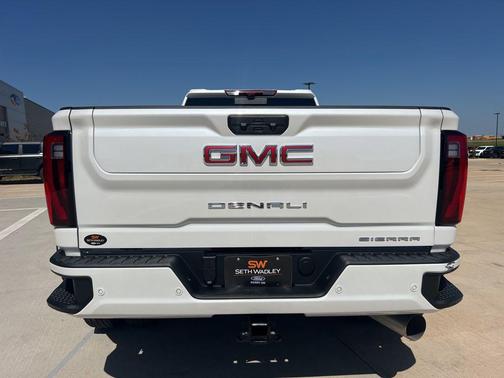 2025 GMC Sierra 3500 Denali