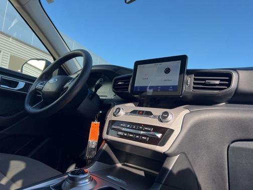 2023 Ford Explorer Base
