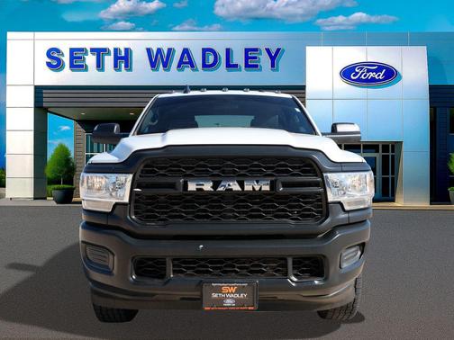 2022 RAM 2500 Tradesman Crew Cab 4x4 6'4' Box