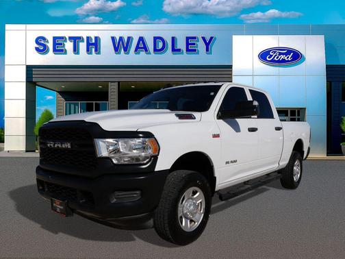 2022 RAM 2500 Tradesman Crew Cab 4x4 6'4' Box