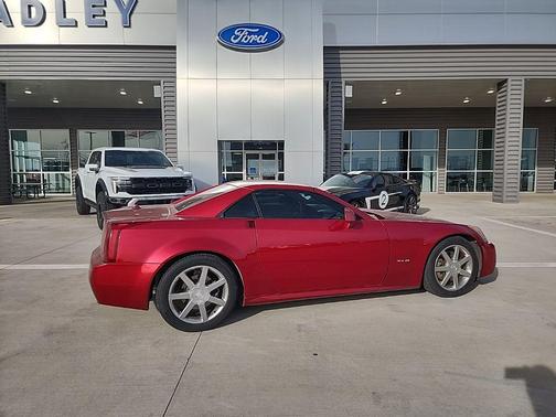 2004 Cadillac XLR Base