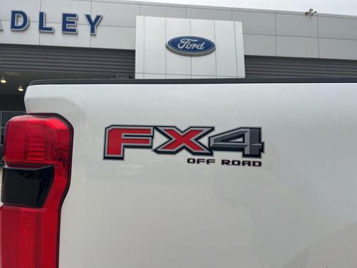 2026 Ford F-250 Platinum