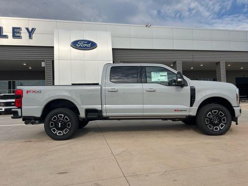 2026 Ford F-250 Platinum