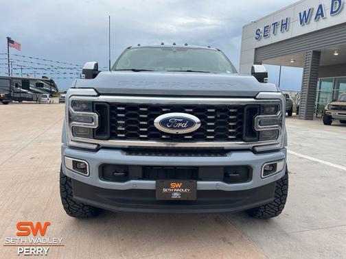 2025 Ford F-450 Platinum