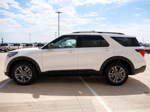 White 2026 Ford Explorer Active