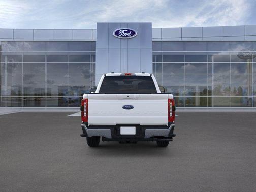 Star White Metallic Tri-Coat 2026 Ford F-250 Lariat
