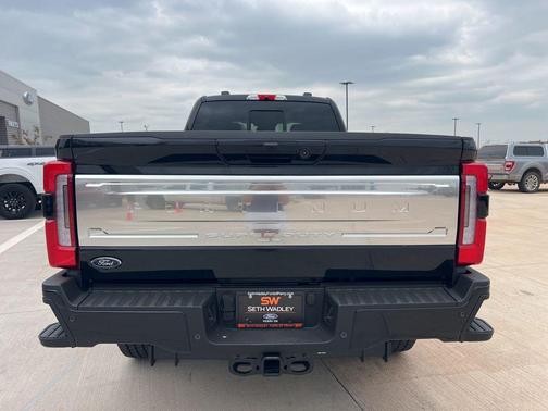 2025 Ford F-350 Platinum