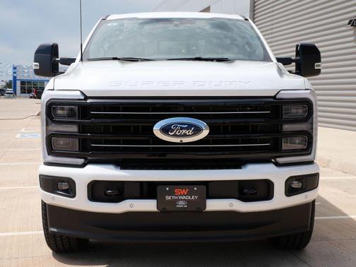 Star White Metallic Tri-Coat 2026 Ford F-350 Platinum
