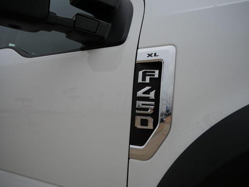 2022 Ford F-450 XL