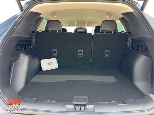 2025 Ford Escape PHEV SE