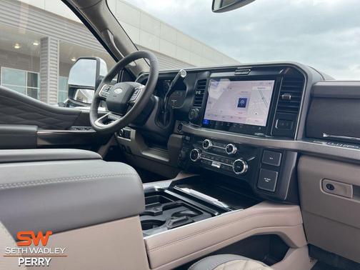 2025 Ford F-350 Platinum