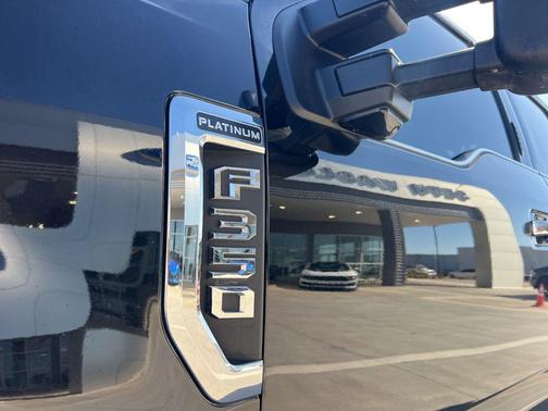 2017 Ford F-350 Platinum