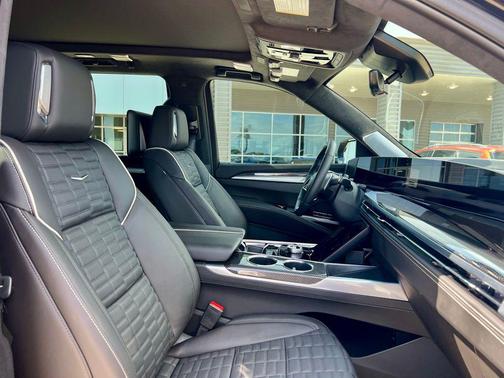 2025 Cadillac Escalade V-Series