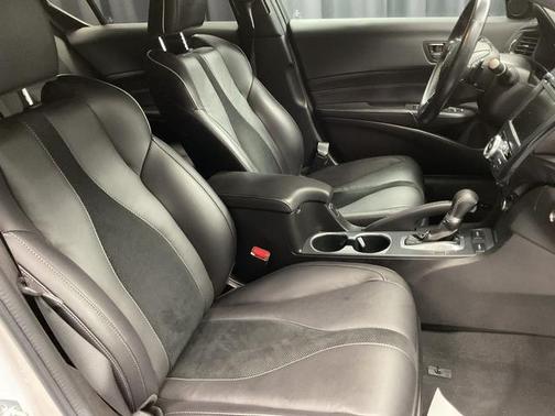 2022 Acura ILX w/Premium/A-SPEC Package