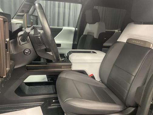 2024 GMC HUMMER EV SUV 2X