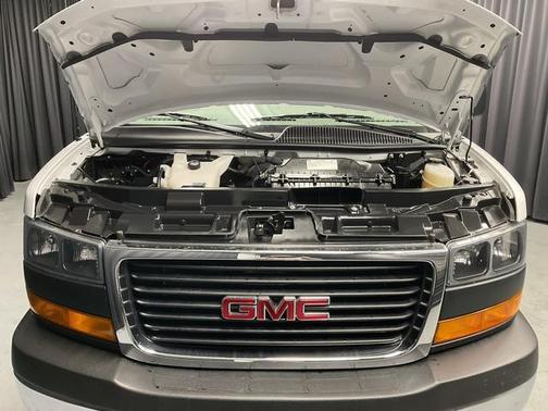 2022 GMC Savana 2500 Work Van