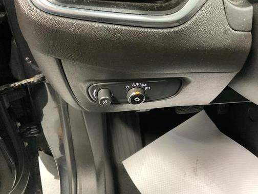 Gray 2023 Chevrolet Equinox 1LT