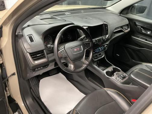 2022 GMC Terrain AT4