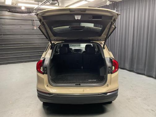 2022 GMC Terrain AT4