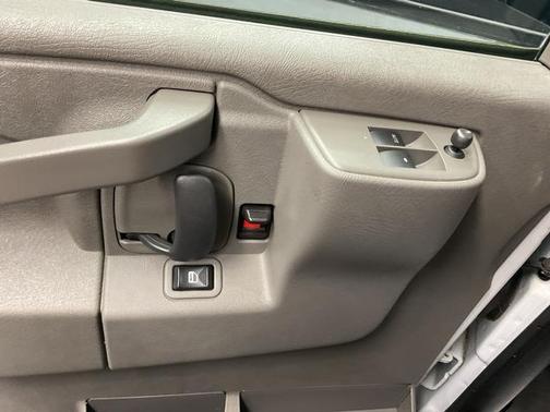 2022 GMC Savana 2500 Work Van