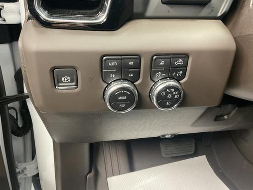 2025 GMC Sierra 2500 Denali