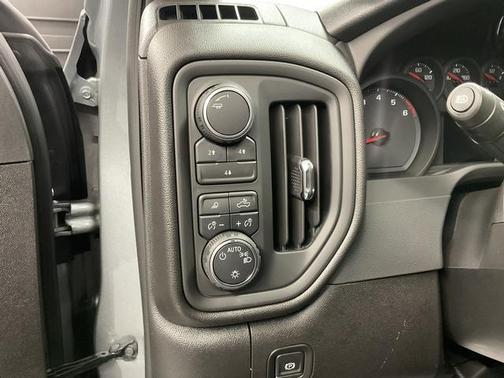 2025 Chevrolet Silverado 2500 Custom