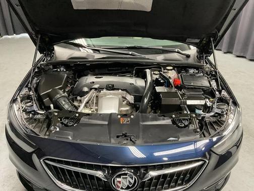 2018 Buick Regal Sportback Essence
