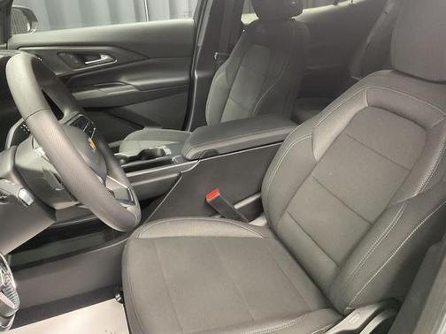 2026 Chevrolet Equinox EV LT 1